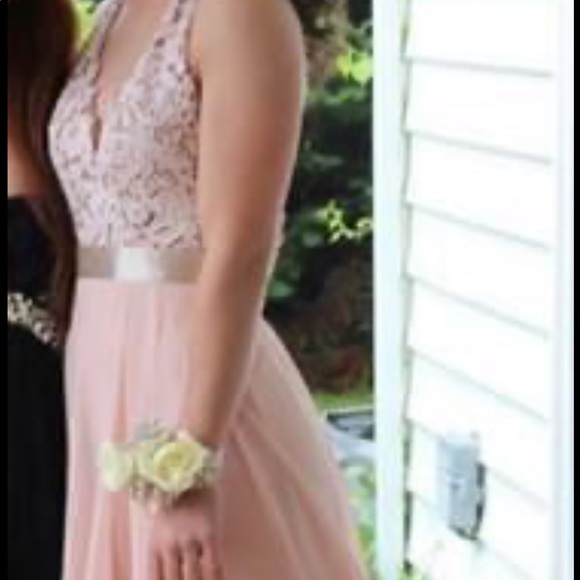 Long V-neck lace gown by Mori Lee - Picture 3 of 5